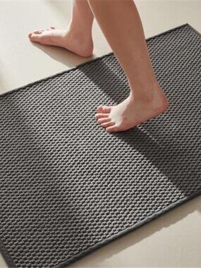 Bathroom Rugs Non Slip Washable, Super Absorbent Thin Bath Mat Small Quick Dry